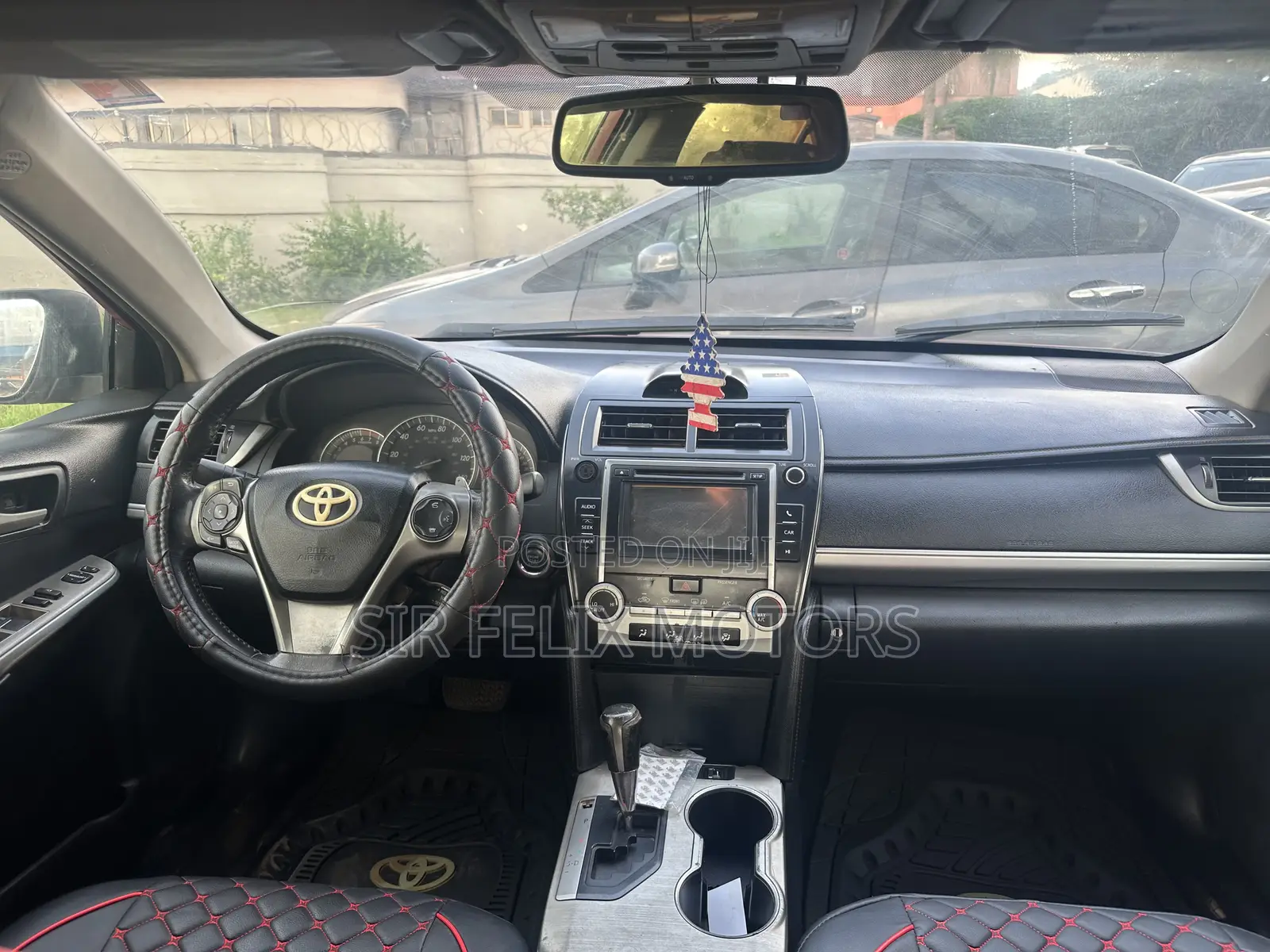 Toyota Camry XLE 4dr Sedan (2.5L 4cyl 6A) 2014 Red