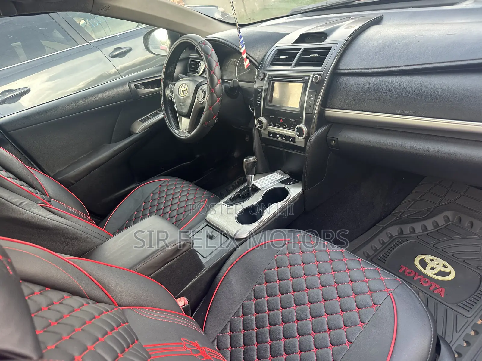 Toyota Camry XLE 4dr Sedan (2.5L 4cyl 6A) 2014 Red