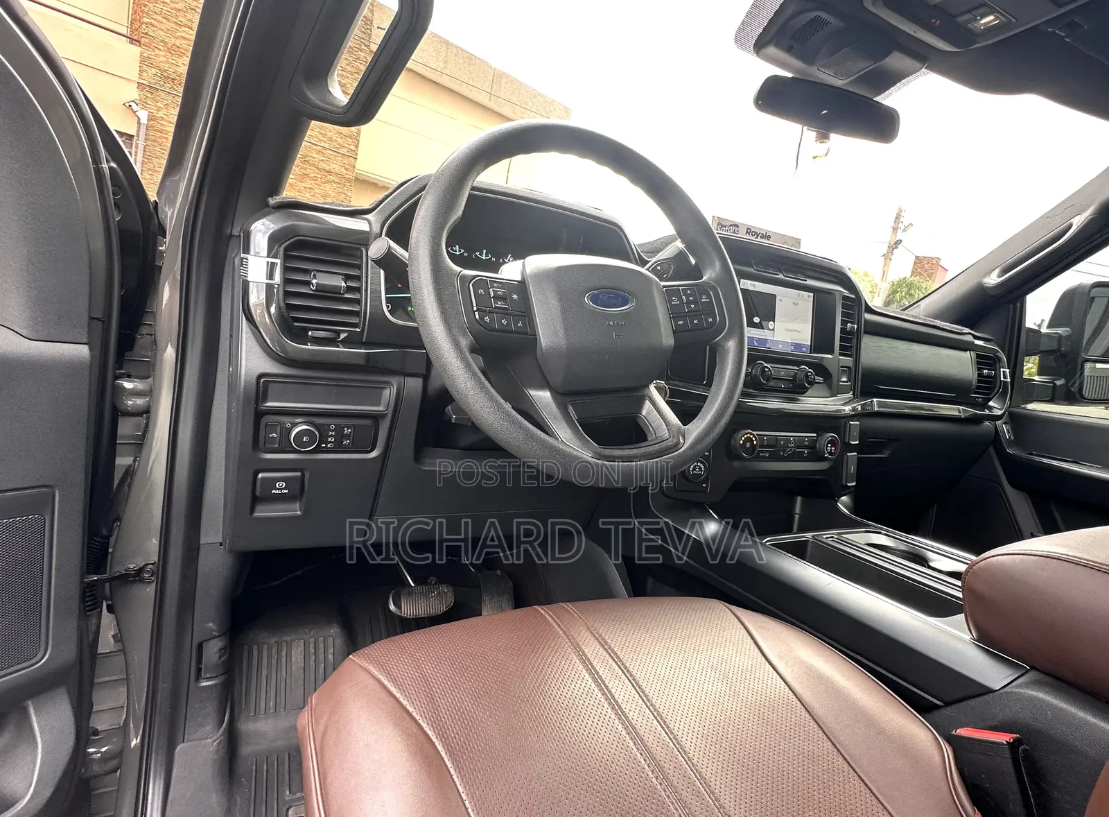 Ford F-150 Platinum 2021 Gray