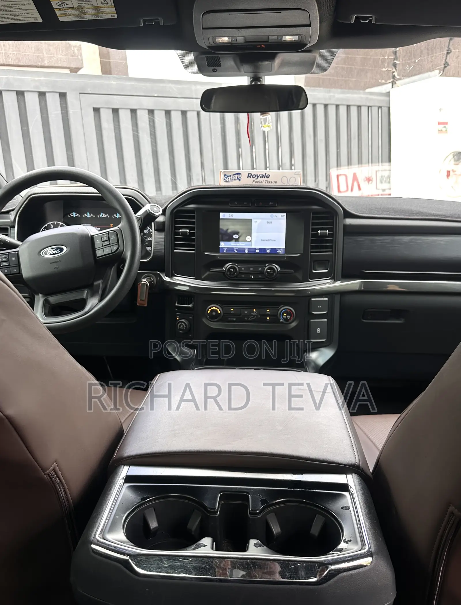 Ford F-150 Platinum 2021 Gray