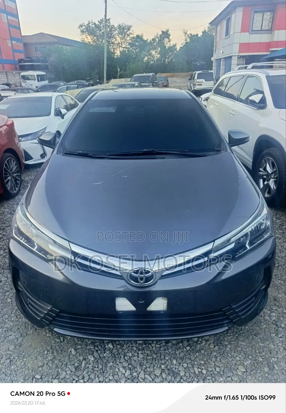 Toyota Corolla SE Special Edition 4dr Sedan (1.8L 4cyl CVT) 2017 Gray
