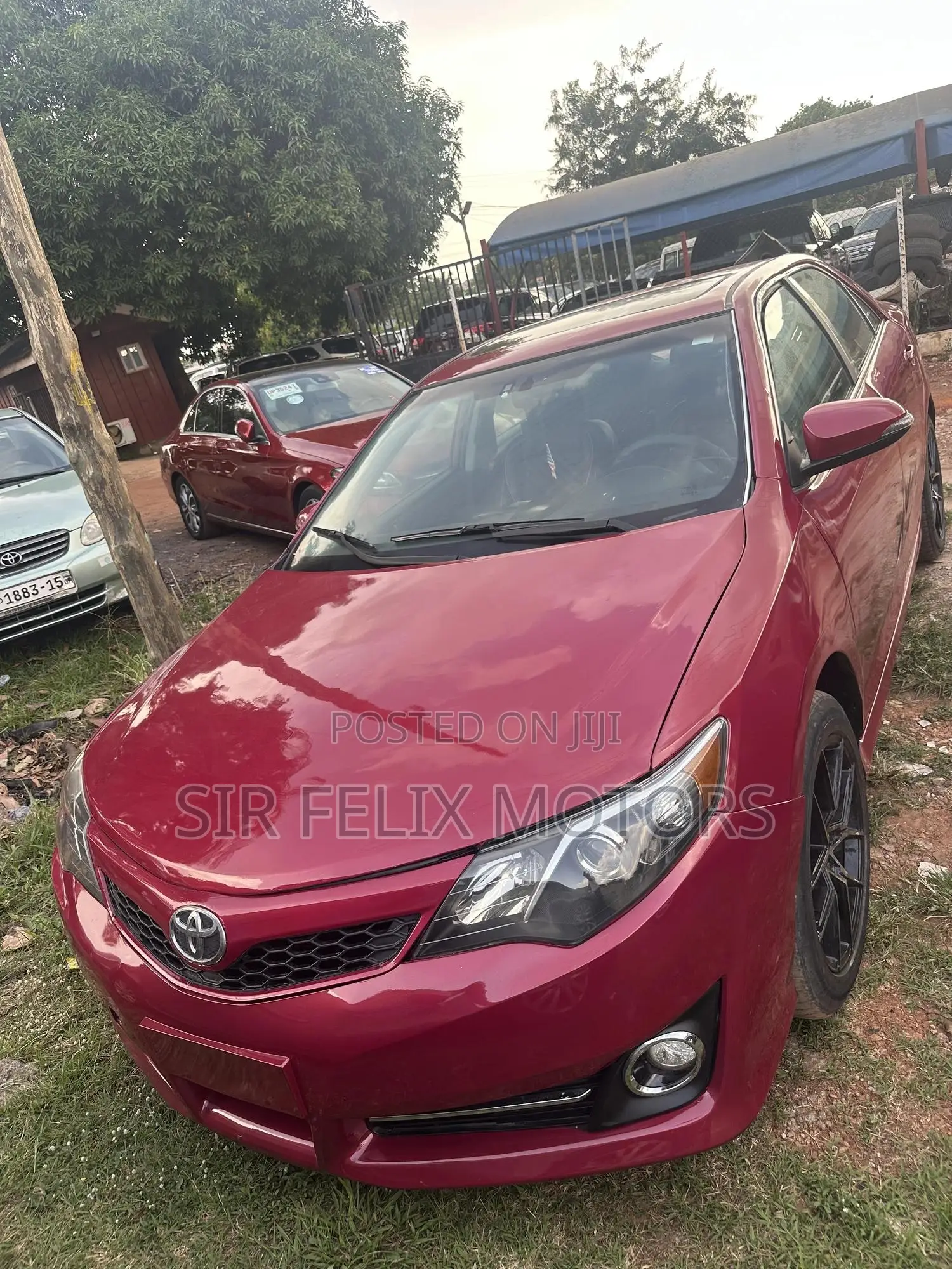 Toyota Camry XLE 4dr Sedan (2.5L 4cyl 6A) 2014 Red