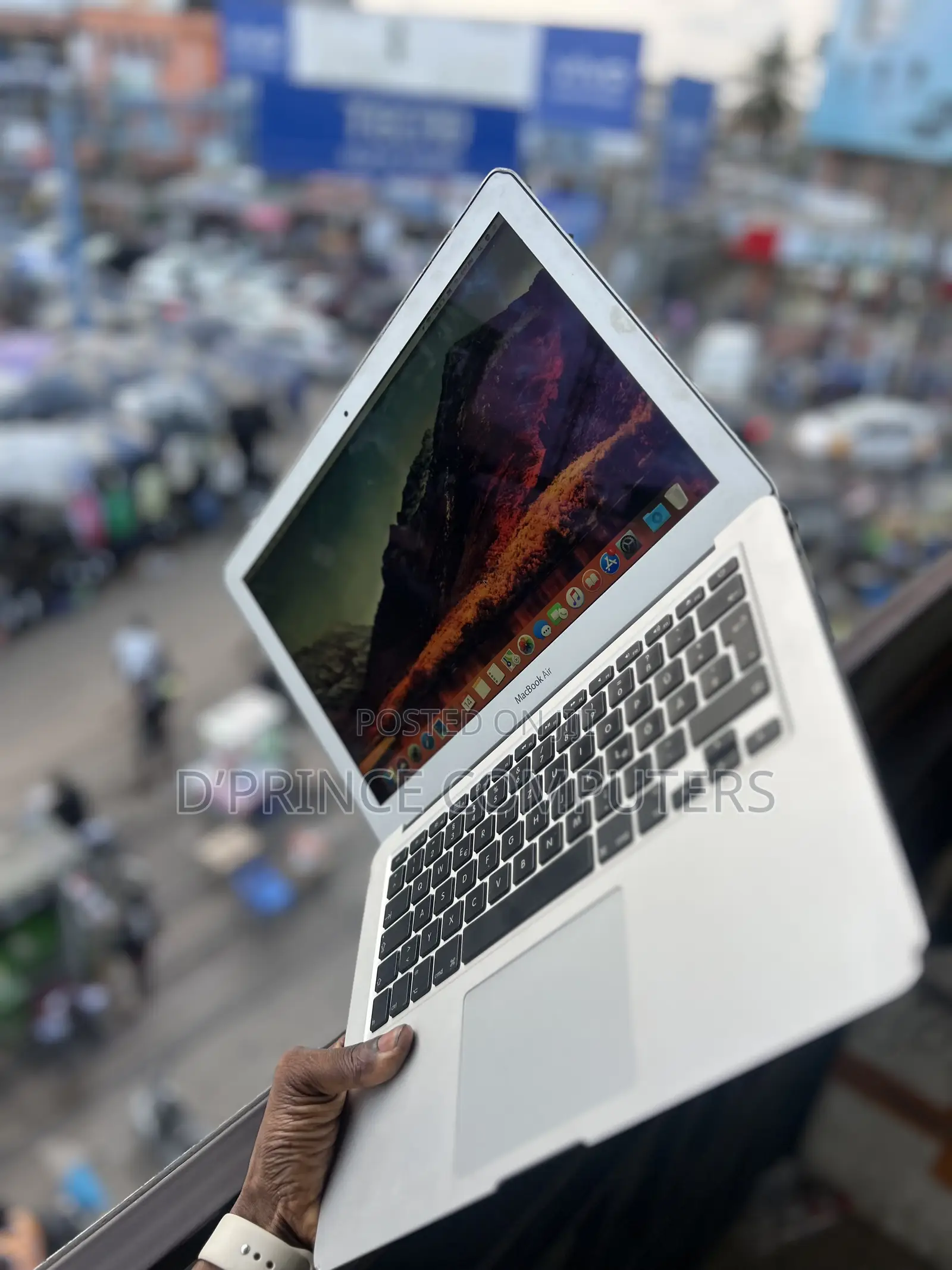 Laptop Apple MacBook Air 2GB Intel Core 2 Duo SSD 128GB
