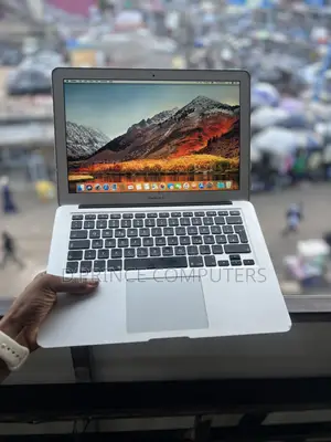 Laptop Apple MacBook Air 2GB Intel Core 2 Duo SSD 128GB