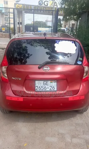 Nissan Note 1.6 Petrol 2014 Red