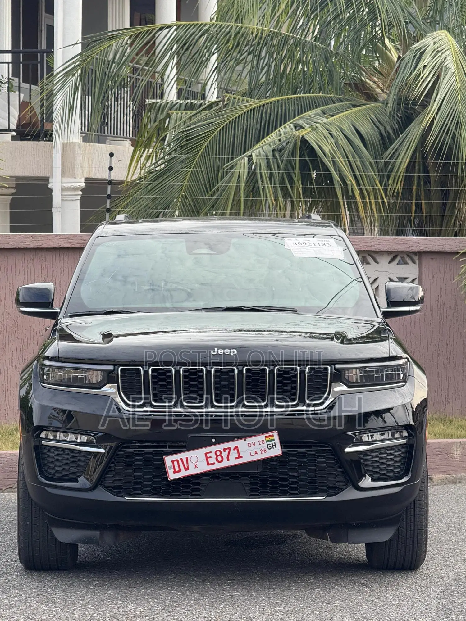 Jeep Grand Cherokee L Altitude 4WD 2024 Black