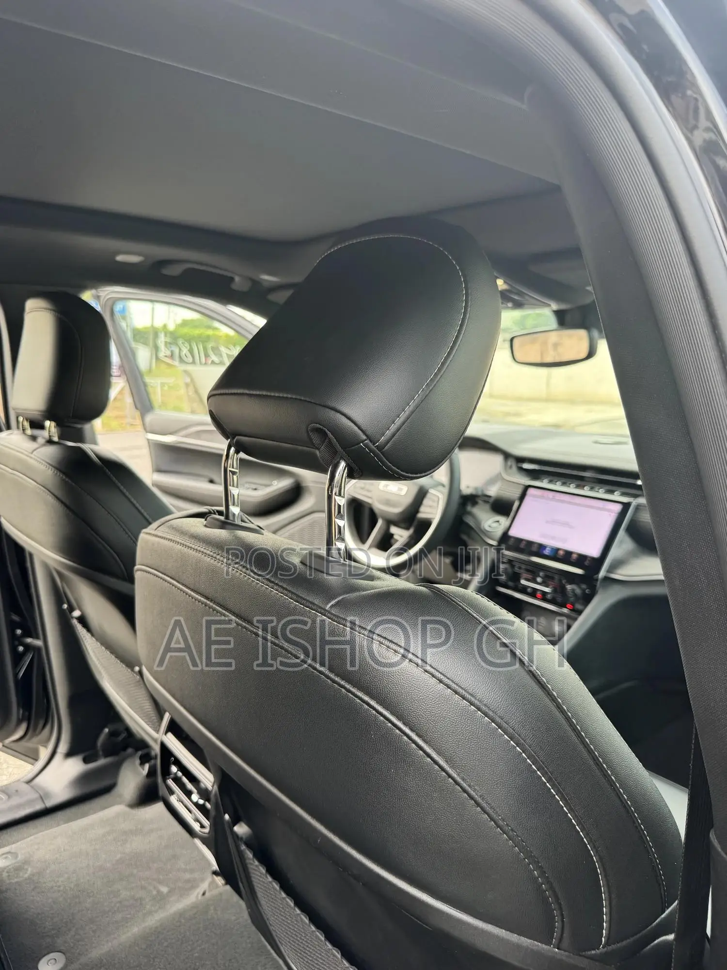 Jeep Grand Cherokee L Altitude 4WD 2024 Black