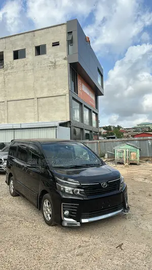 Toyota Voxy SV Premium 2014 Black