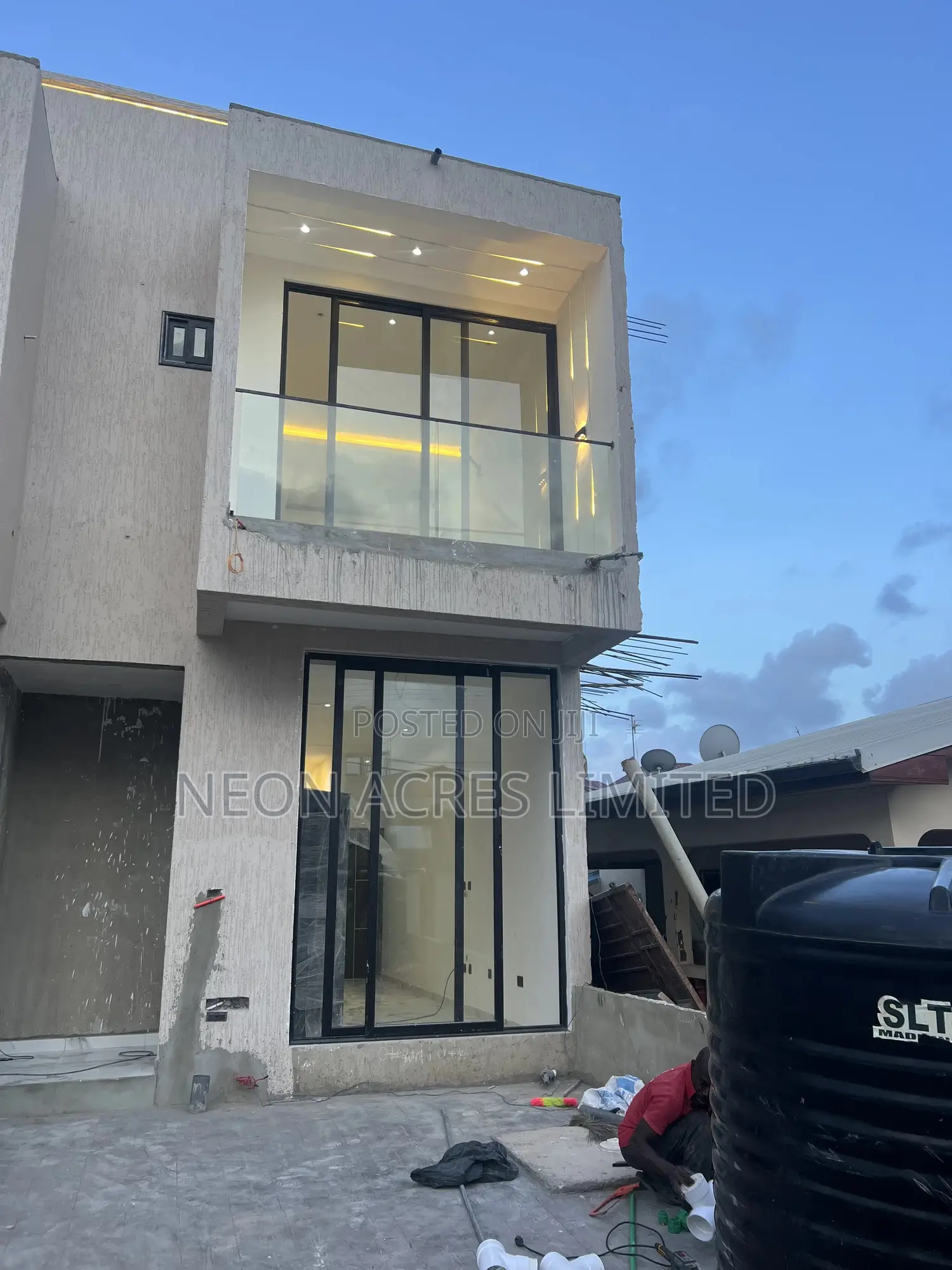 3bdrm House in Crystal Park, East Legon for sale