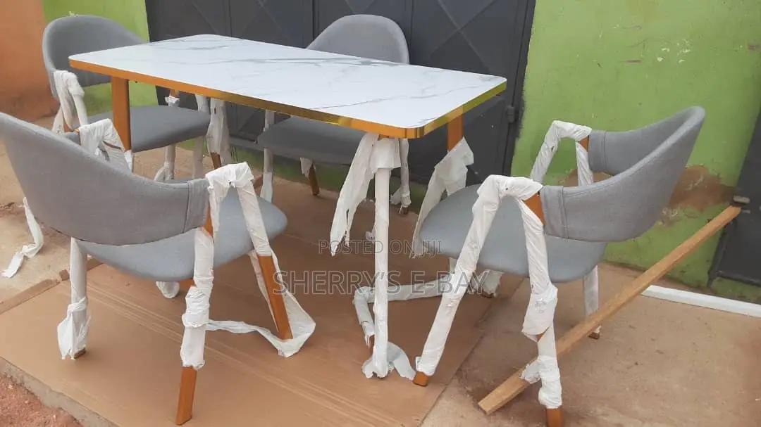 Luxurious Dining Set
