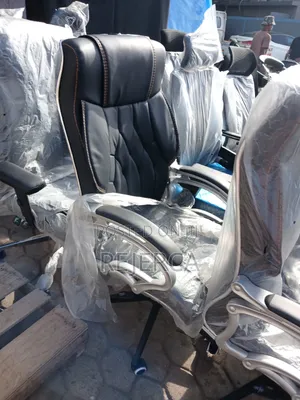 Adjustable Office Swivel Chair