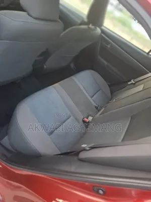 Toyota Corolla LE Eco (1.8L 4cyl 2A) 2018 Red