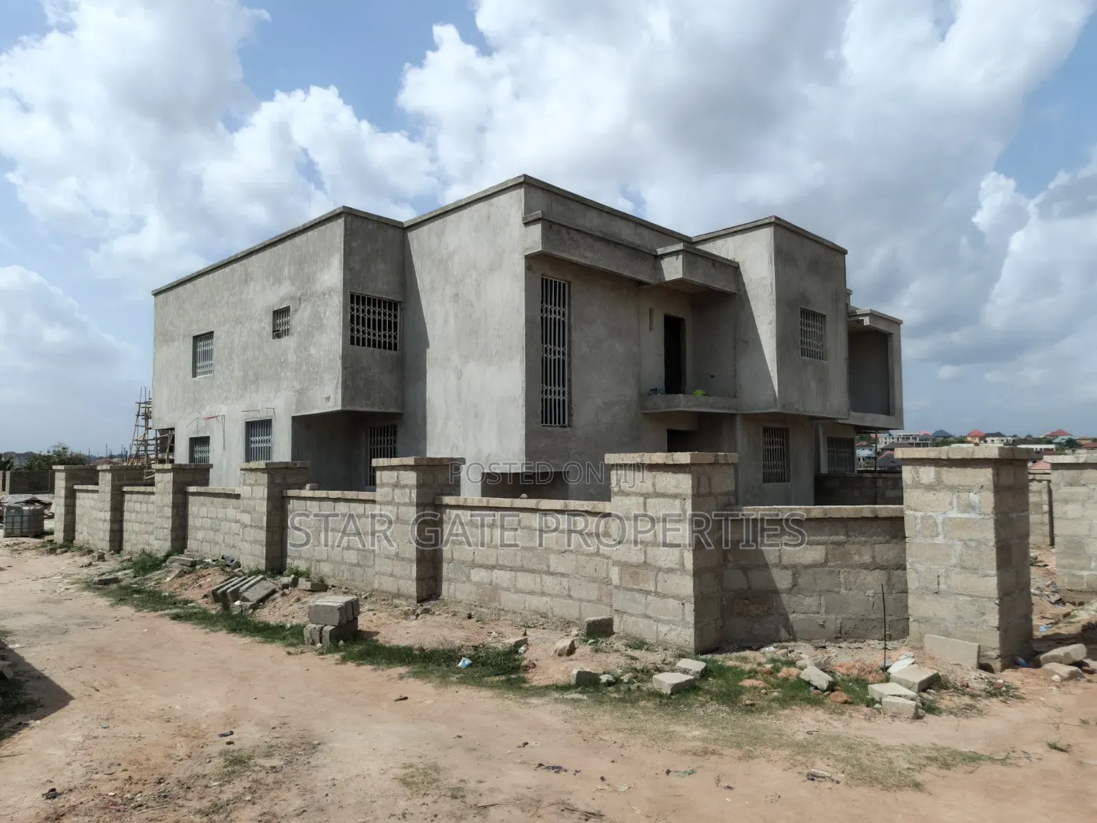 8bdrm House in Sokoban, Kumasi Metropolitan for sale