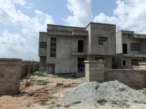 8bdrm House in Sokoban, Kumasi Metropolitan for sale