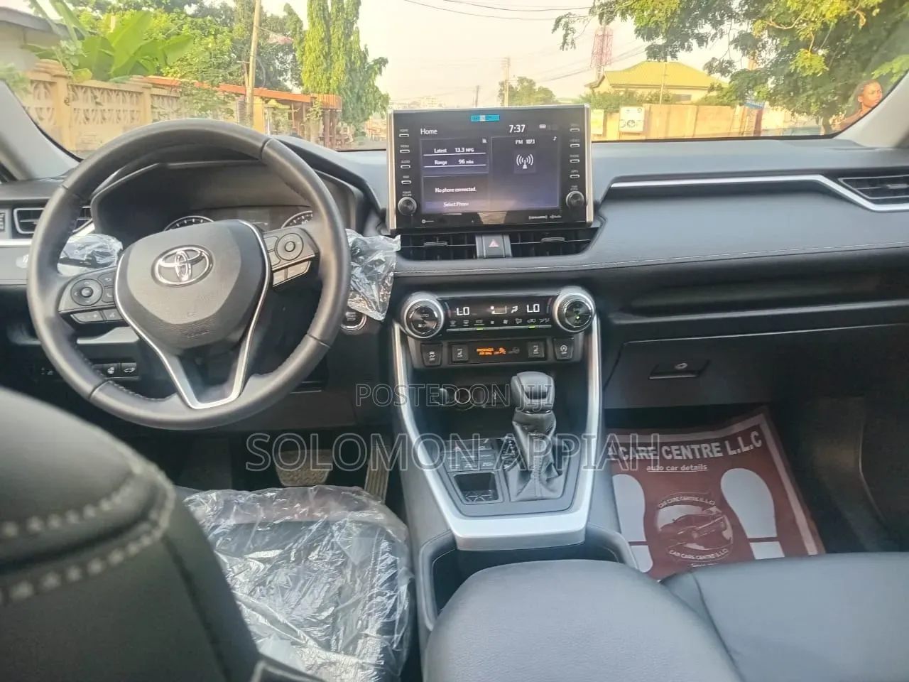Toyota RAV4 2022 White