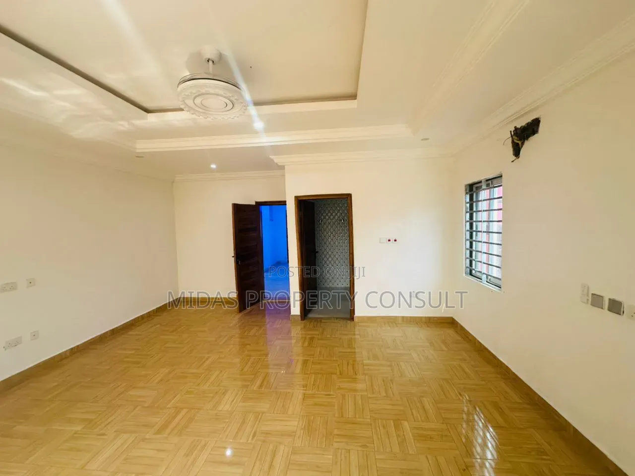 4bdrm House in Acp, Pokuase for sale