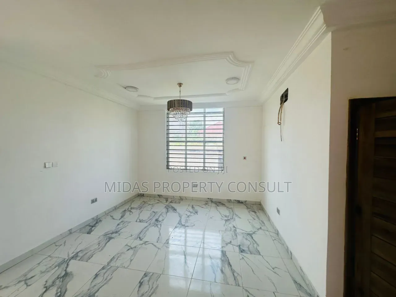 4bdrm House in Acp, Pokuase for sale
