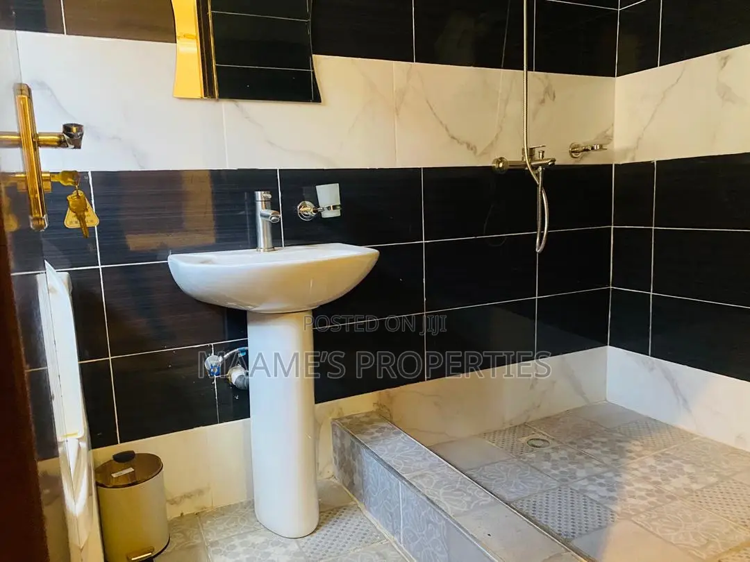 Furnished 3bdrm House in Oyarifa Mall Area for sale