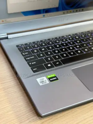 Laptop MSI WE63 8SI 16GB Intel Core i7 SSD 512GB