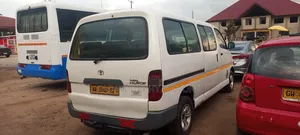 Toyota HiAce 2012 White