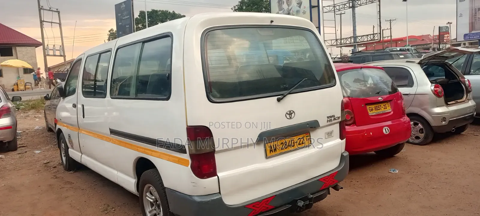 Toyota HiAce 2012 White