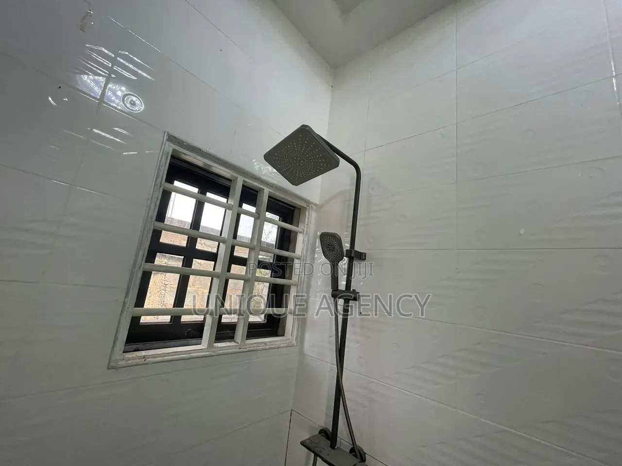 3bdrm Bungalow in Oyarifa Mall Area for sale