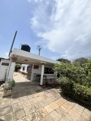 5bdrm House in Dansoman for sale