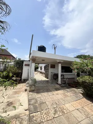 5bdrm House in Dansoman for sale