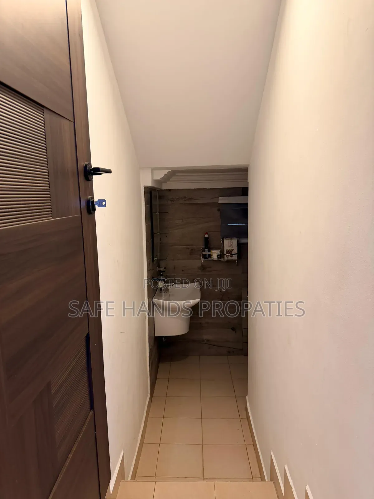 3bdrm House in Hills, Accra Metropolitan for sale