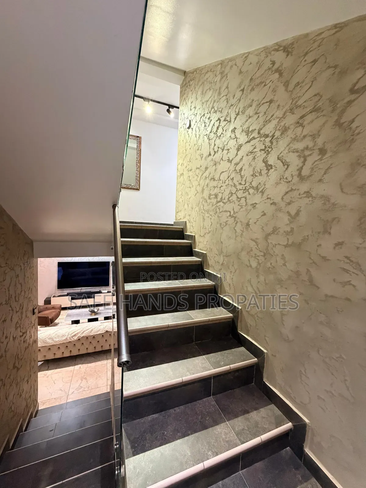 3bdrm House in Hills, Accra Metropolitan for sale