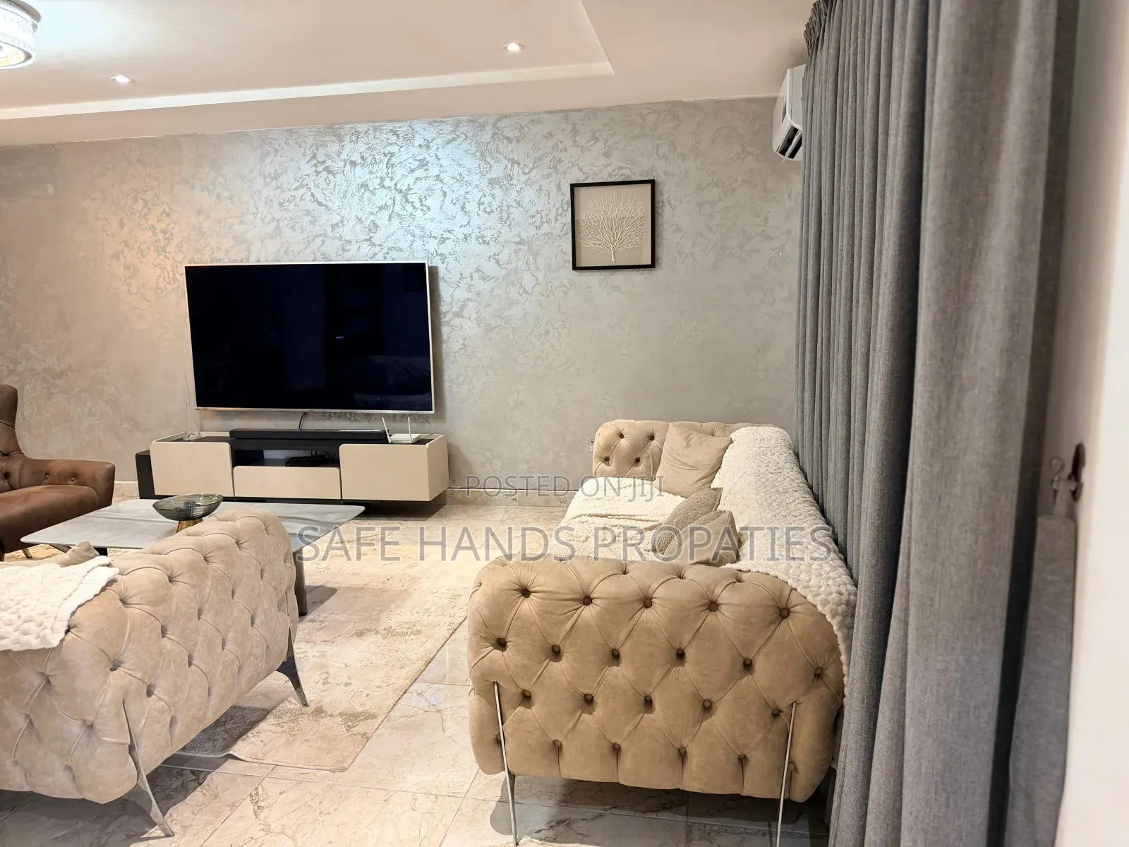 3bdrm House in Hills, Accra Metropolitan for sale