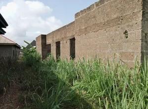 5bdrm House in Brother K Estate, Kumasi Metropolitan for sale