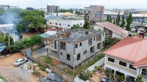 5bdrm House in East Airport, Accra Metropolitan for sale