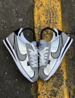 Nike Cortez White Silver