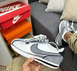 Nike Cortez White Silver