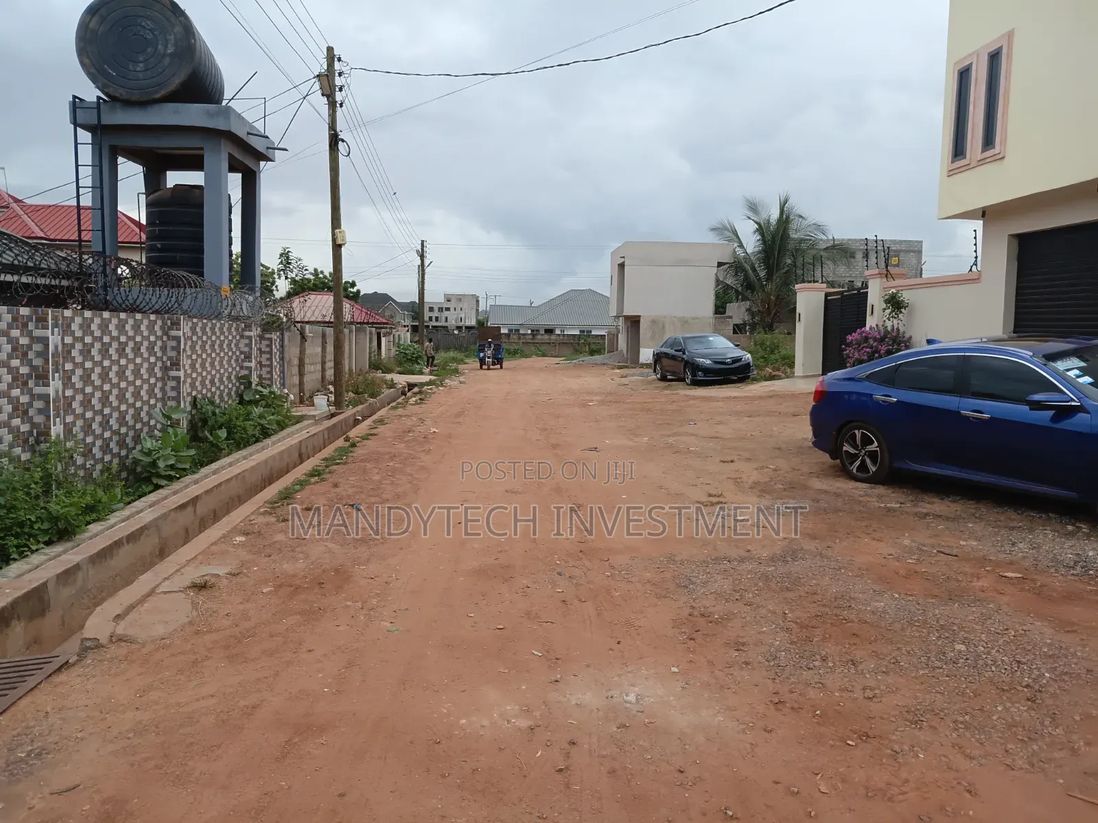 Affordable 5 Bedroom Uncompleted Storey Building - Lakeside