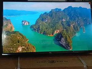 TCL 32” Smart Tv With Smooth Picture Performance
