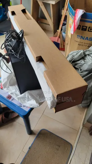 New Samsung Q700a Sound Bar Subwoofer