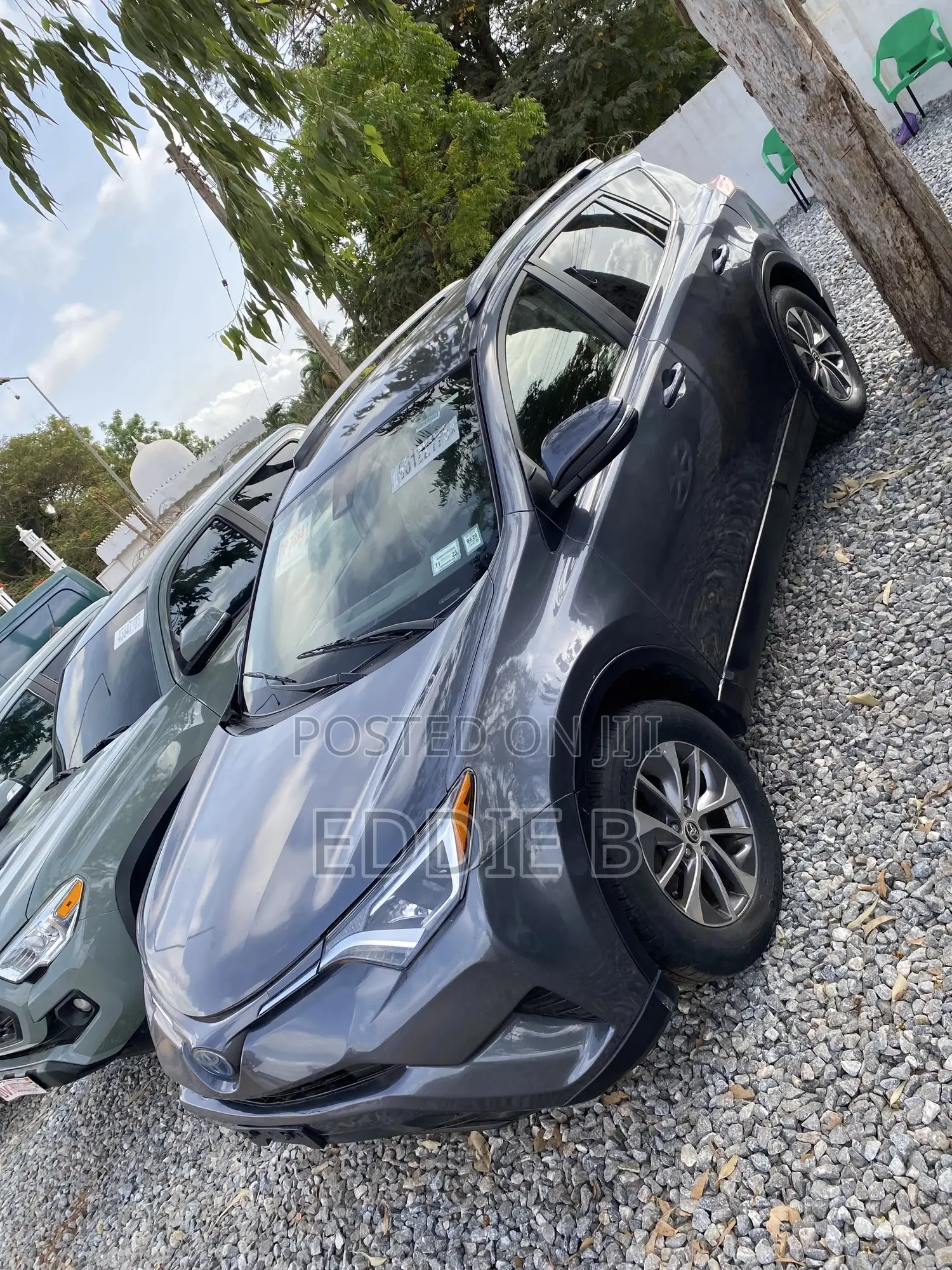 Toyota RAV4 XLE 4dr SUV AWD (2.5L 4cyl 6A) 2018 Gray