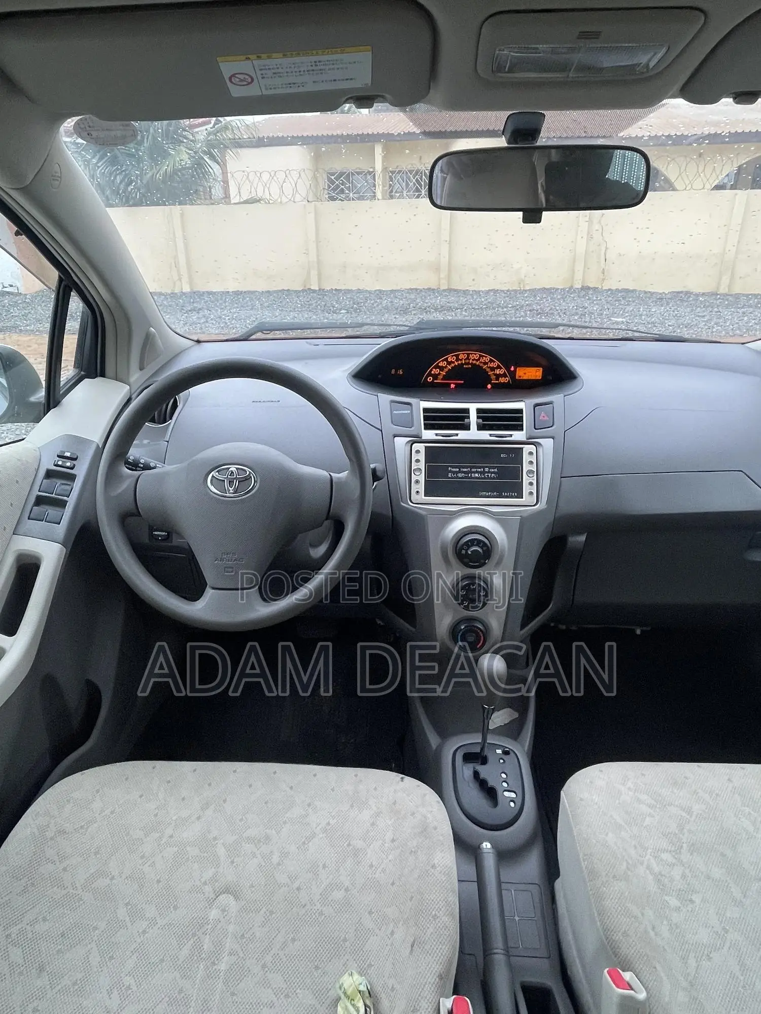 Toyota Vitz 2010
