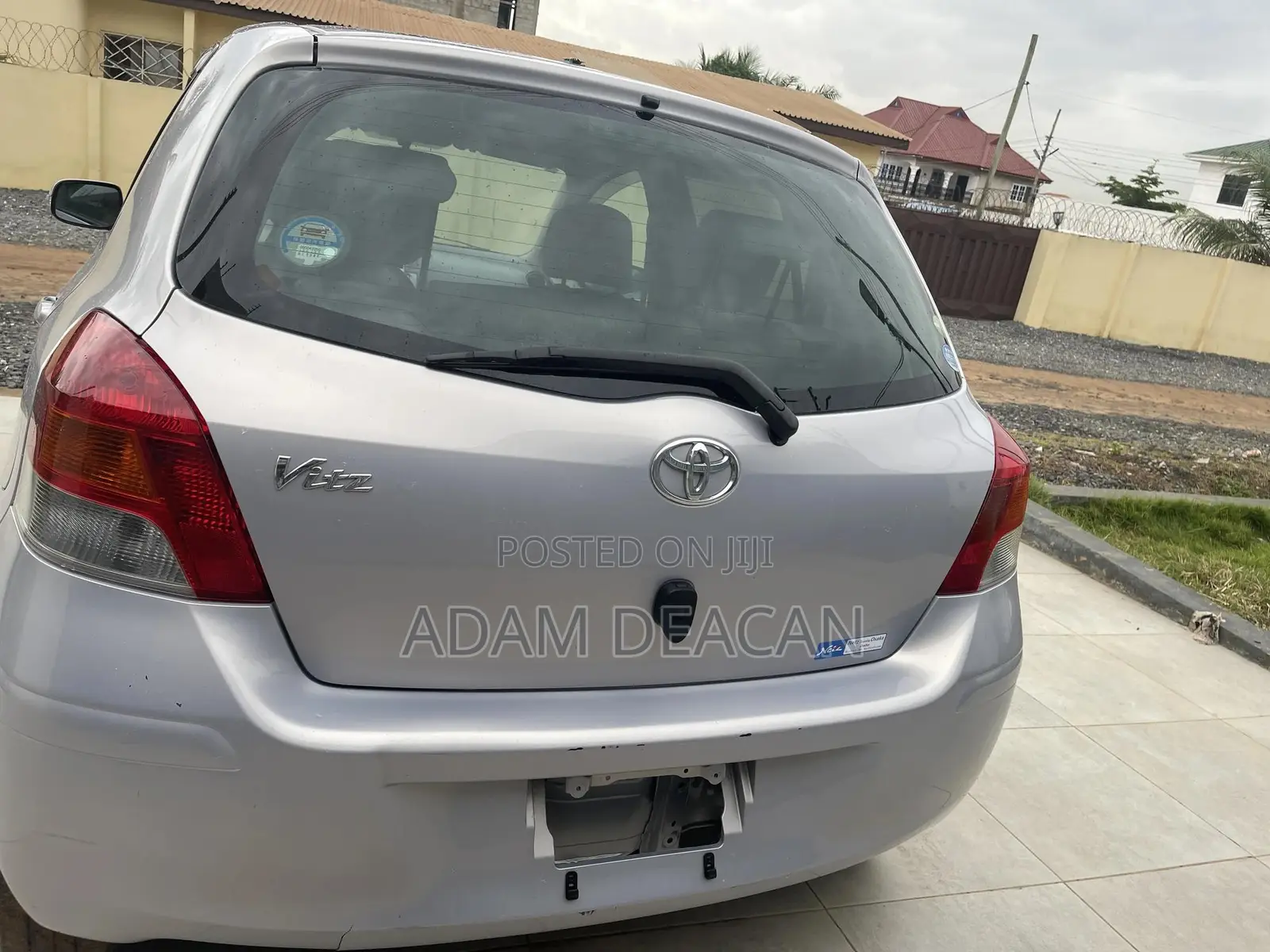 Toyota Vitz 2010