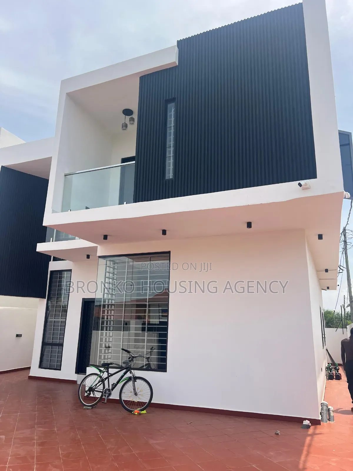 4bdrm House in Bronko Housing, Baatsona Total for rent
