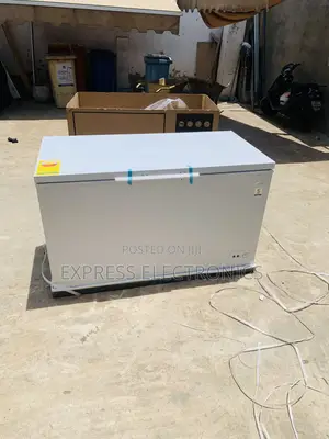 Easy Clean Self Chest Freezer Single Door 418l Midea