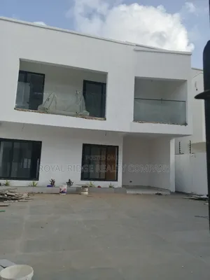 4bdrm House in Burma Hills Close To, Accra Metropolitan for sale