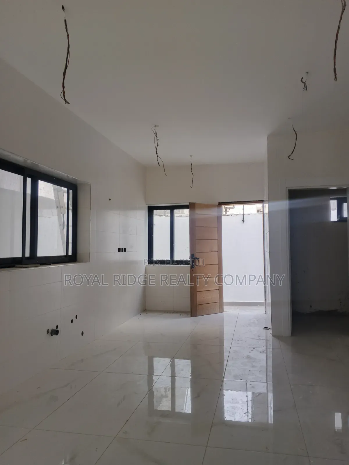 4bdrm House in Burma Hills Close To, Accra Metropolitan for sale