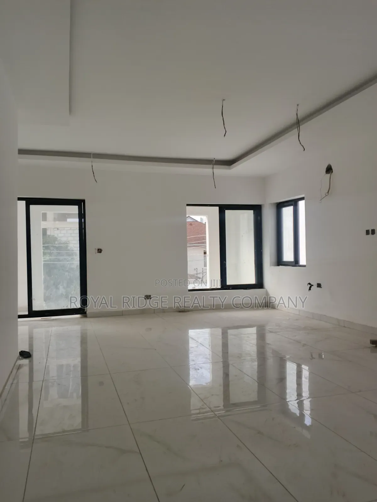4bdrm House in Burma Hills Close To, Accra Metropolitan for sale