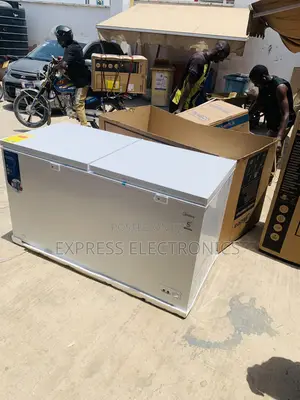 Very Cool Midea 508l Double Door Freezer White