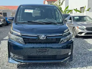 Toyota Voxy 2015 Black