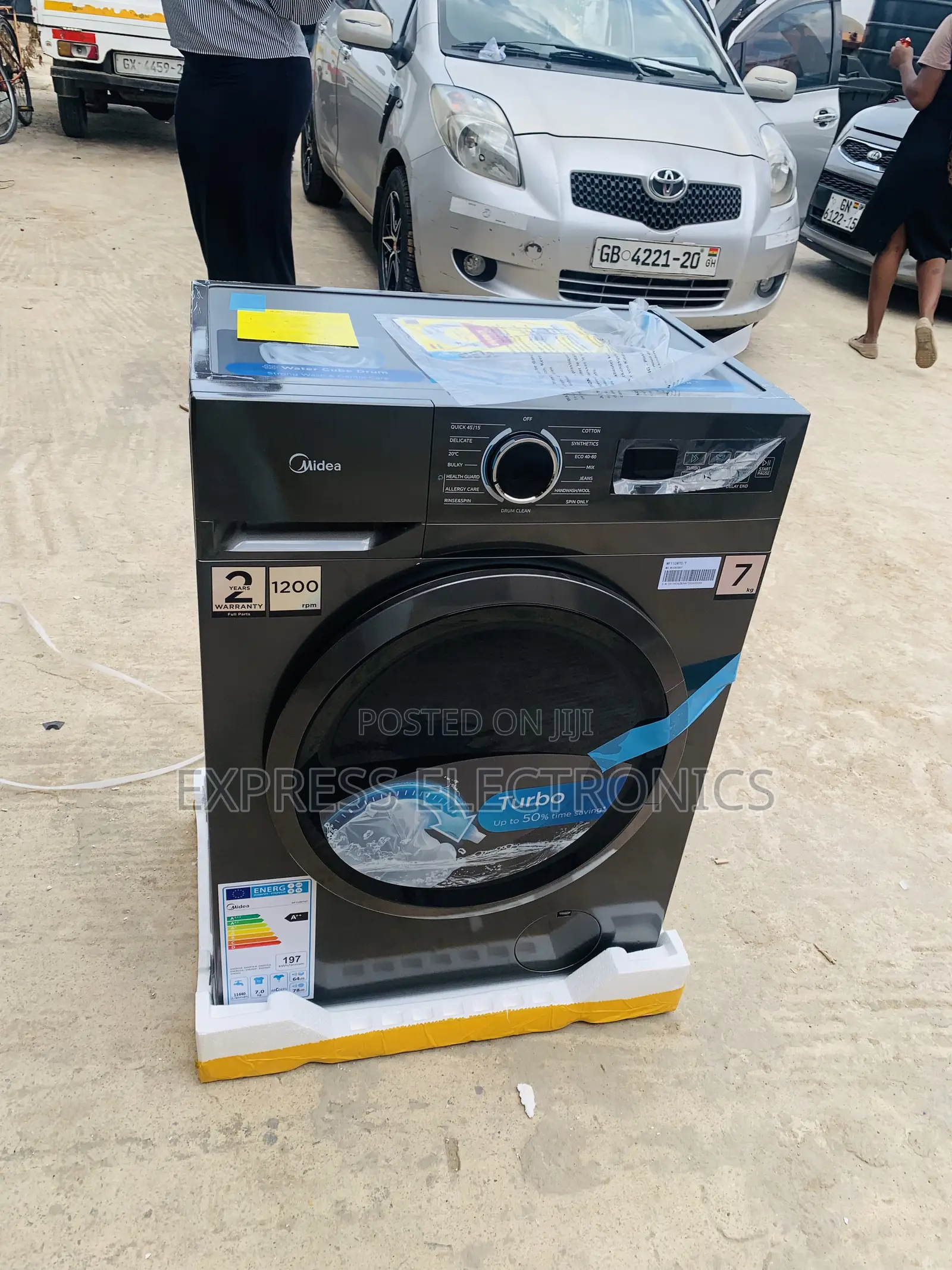 Wash and Spin Dry Full Auto Midea 7kg Front Load Wm
