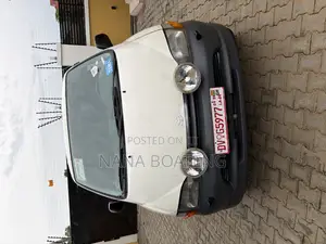 Toyota HiAce 1999 White